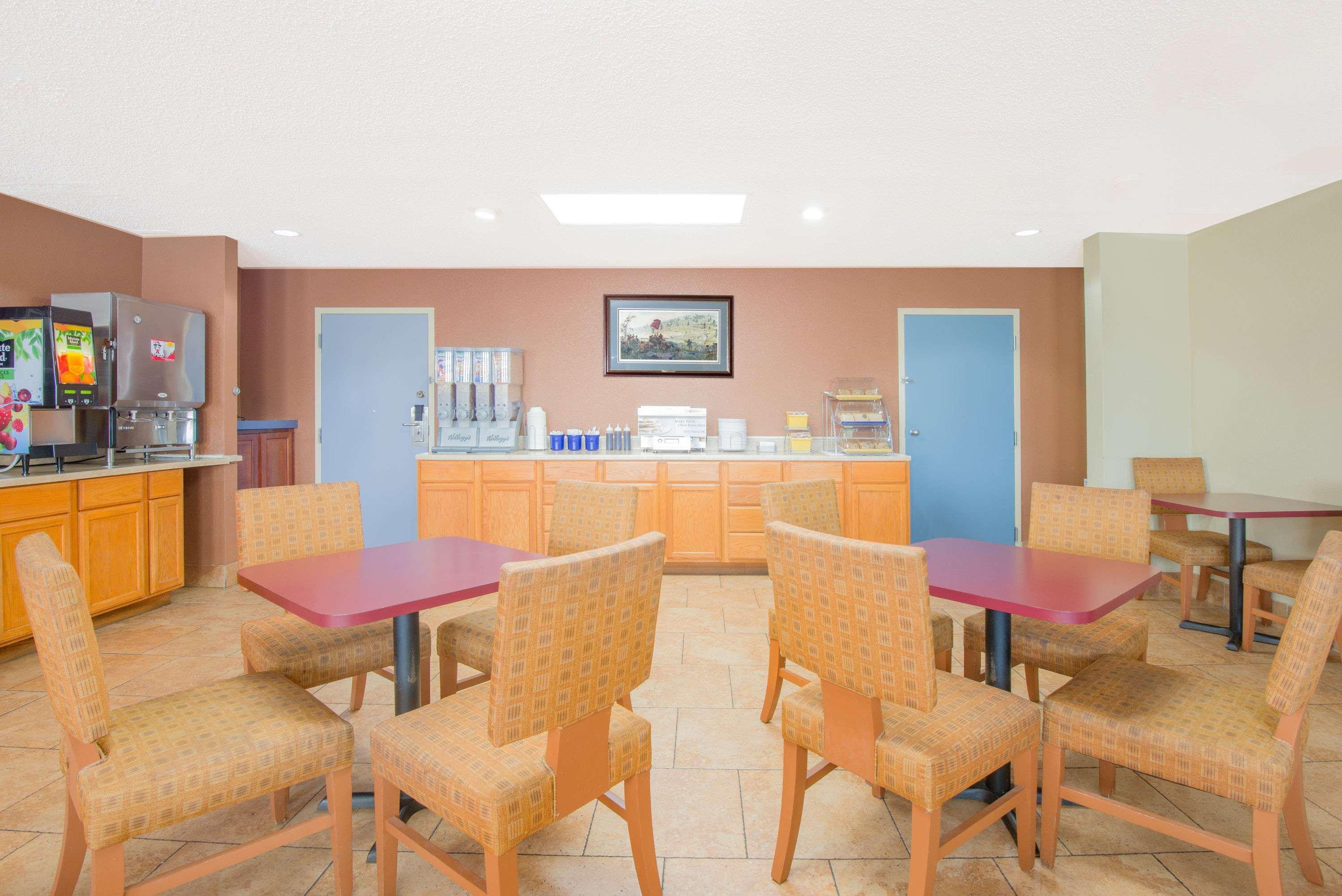 Days By Wyndham 3*